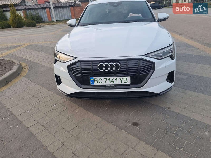 Внедорожник / Кроссовер Audi e-tron 2019 в Львове