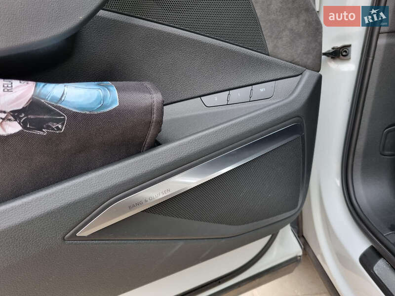 Внедорожник / Кроссовер Audi e-tron 2019 в Львове