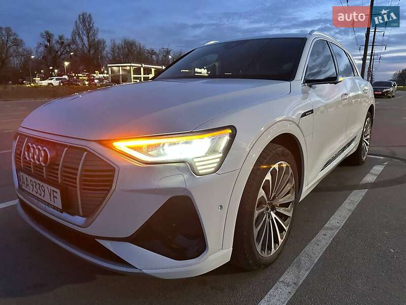 Внедорожник / Кроссовер Audi e-tron 2020 в Киеве
