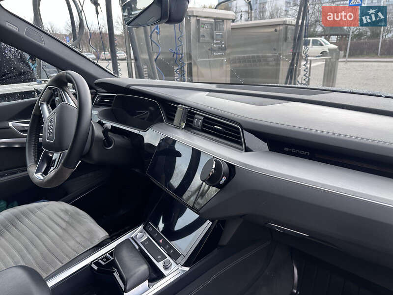 Внедорожник / Кроссовер Audi e-tron 2019 в Львове