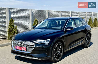 Внедорожник / Кроссовер Audi e-tron 2020 в 