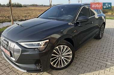 Внедорожник / Кроссовер Audi e-tron 2020 в 