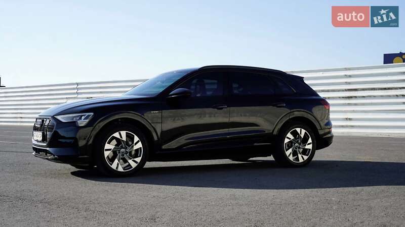 Позашляховик / Кросовер Audi e-tron 2020 в Надвірній