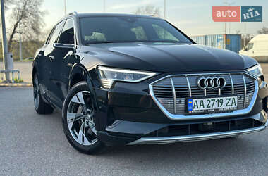 Внедорожник / Кроссовер Audi e-tron 2019 в 