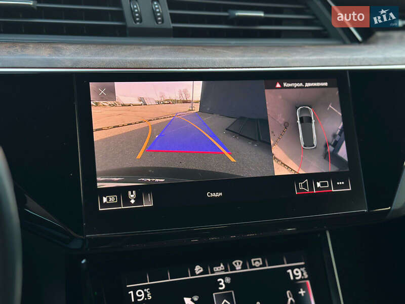 Внедорожник / Кроссовер Audi e-tron 2019 в Киеве