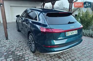 Внедорожник / Кроссовер Audi e-tron 2019 в 
