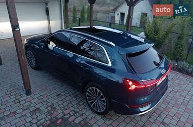 Внедорожник / Кроссовер Audi e-tron 2019 в 