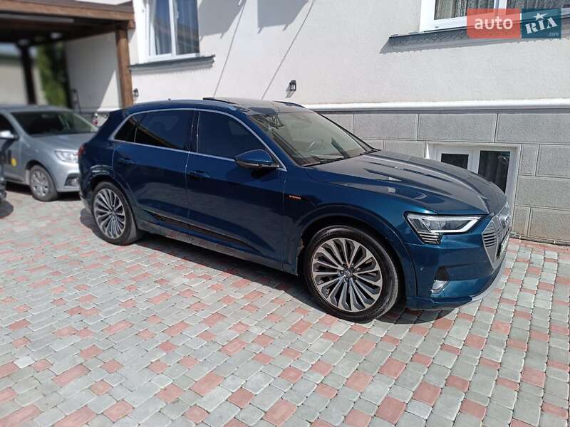 Внедорожник / Кроссовер Audi e-tron 2019 в Тернополе