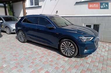 Внедорожник / Кроссовер Audi e-tron 2019 в 