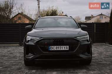 Внедорожник / Кроссовер Audi e-tron 2022 в 