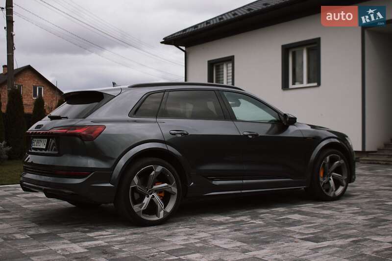 Внедорожник / Кроссовер Audi e-tron 2022 в Львове
