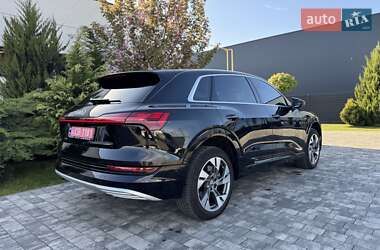 Внедорожник / Кроссовер Audi e-tron 2019 в 