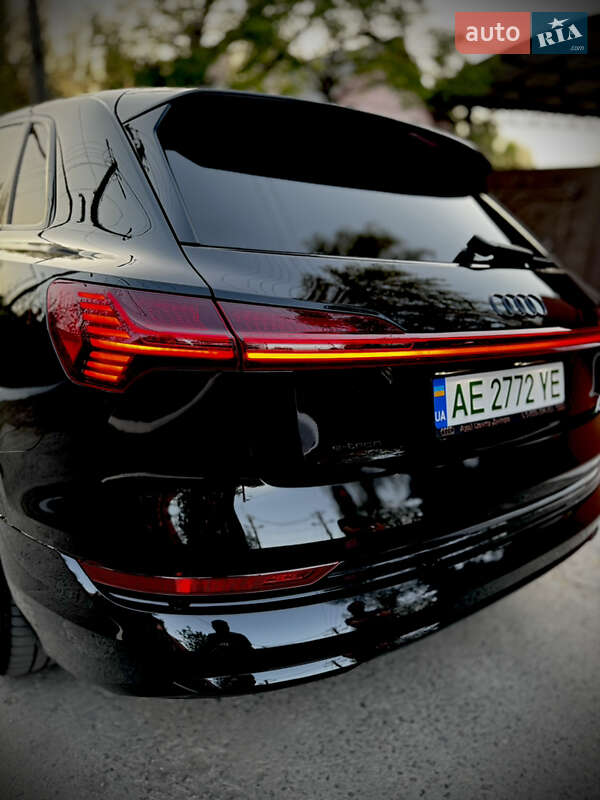 Внедорожник / Кроссовер Audi e-tron 2022 в Кривом Роге