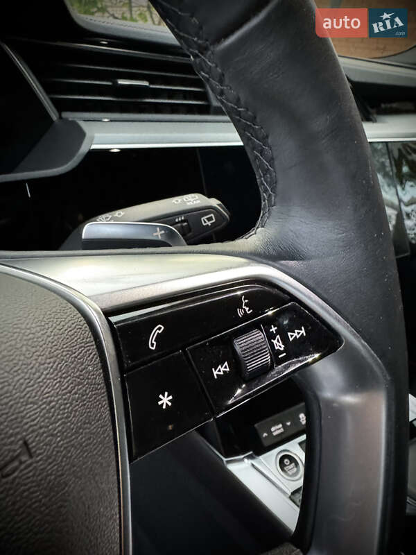 Внедорожник / Кроссовер Audi e-tron 2022 в Кривом Роге