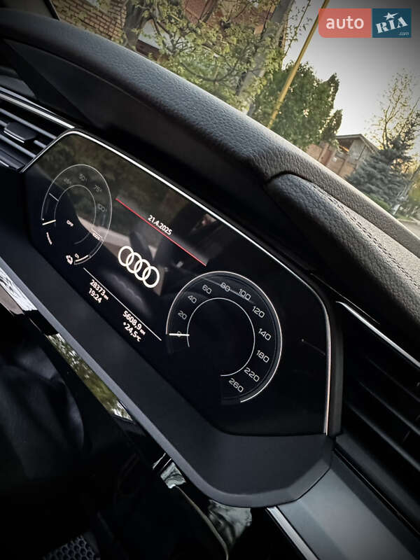 Внедорожник / Кроссовер Audi e-tron 2022 в Кривом Роге