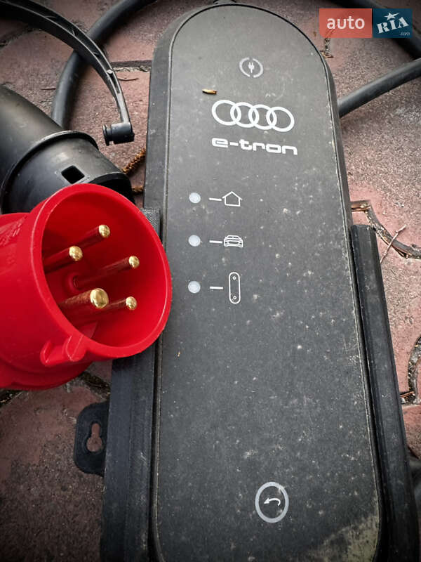 Внедорожник / Кроссовер Audi e-tron 2022 в Кривом Роге