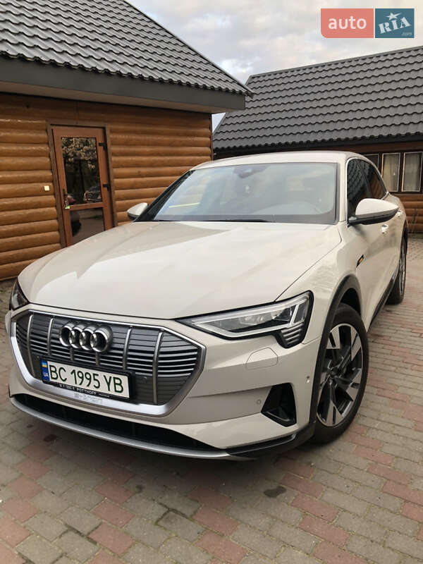 Позашляховик / Кросовер Audi e-tron 2021 в Шептицькому