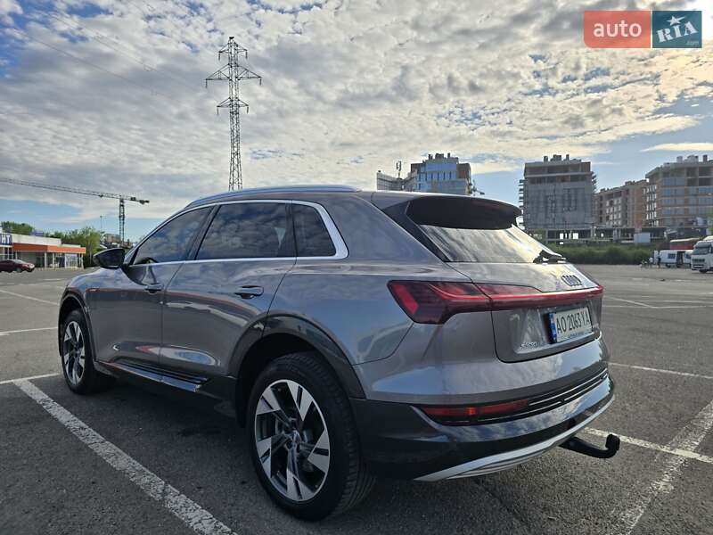 Позашляховик / Кросовер Audi e-tron 2020 в Ужгороді