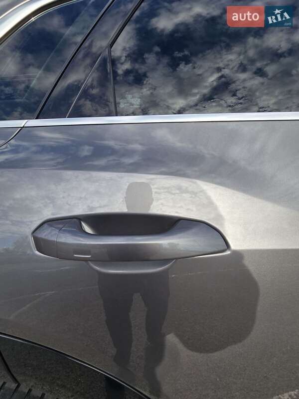 Позашляховик / Кросовер Audi e-tron 2020 в Ужгороді