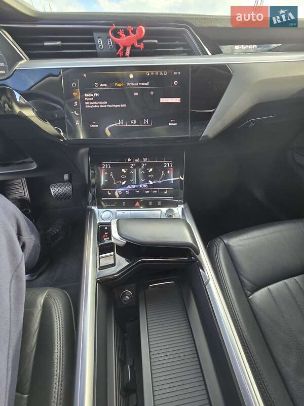 Позашляховик / Кросовер Audi e-tron 2020 в Ужгороді