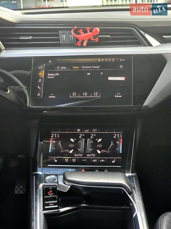 Позашляховик / Кросовер Audi e-tron 2020 в Ужгороді