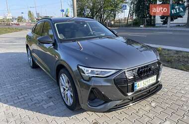 Позашляховик / Кросовер Audi e-tron 2020 в Києві