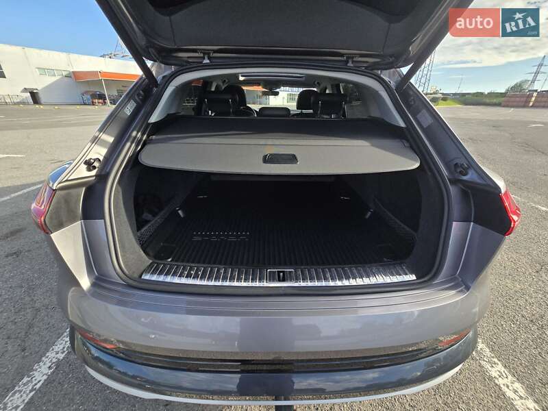 Позашляховик / Кросовер Audi e-tron 2020 в Ужгороді