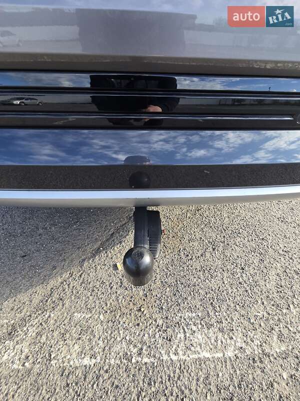 Позашляховик / Кросовер Audi e-tron 2020 в Ужгороді