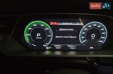 Внедорожник / Кроссовер Audi e-tron 2020 в 