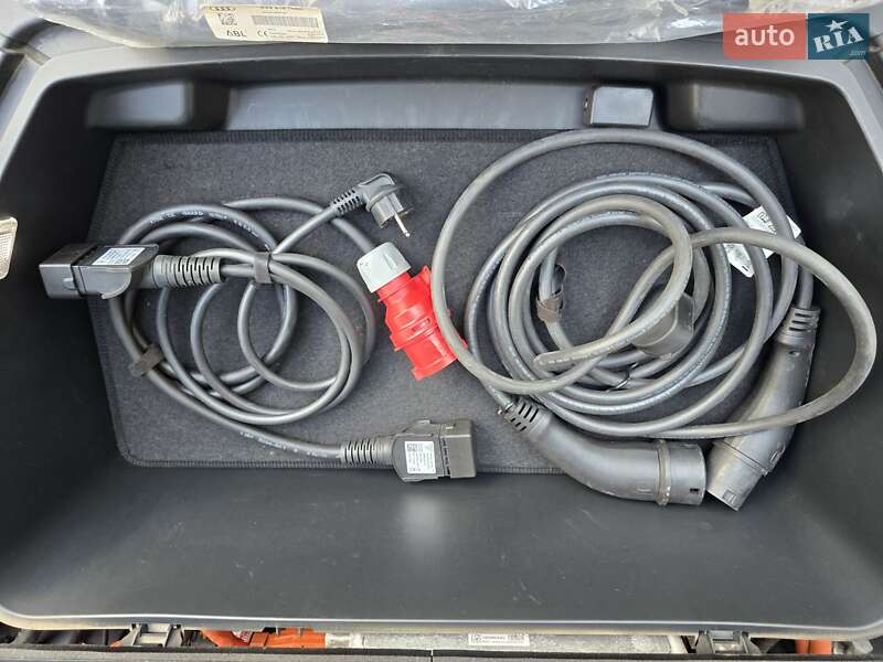 Позашляховик / Кросовер Audi e-tron 2020 в Ужгороді