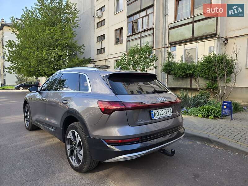 Позашляховик / Кросовер Audi e-tron 2020 в Ужгороді