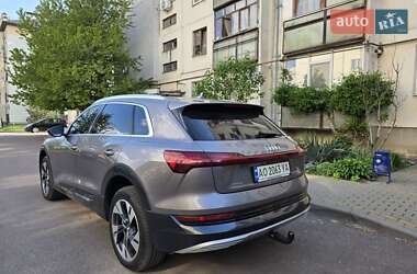 Внедорожник / Кроссовер Audi e-tron 2020 в 