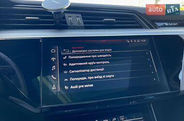 Внедорожник / Кроссовер Audi e-tron 2021 в 