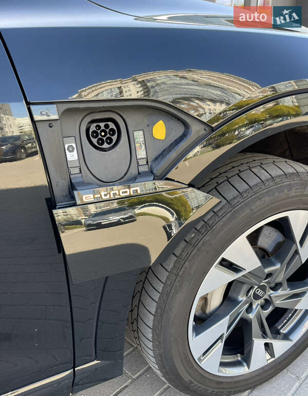 Внедорожник / Кроссовер Audi e-tron 2021 в Хмельницком