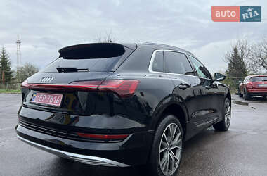 Внедорожник / Кроссовер Audi e-tron 2020 в 
