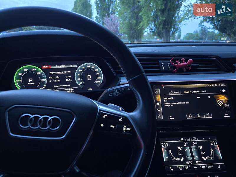 Позашляховик / Кросовер Audi e-tron 2020 в Ужгороді