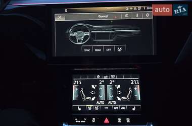 Внедорожник / Кроссовер Audi e-tron 2020 в 