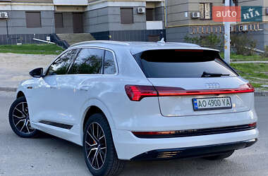 Внедорожник / Кроссовер Audi e-tron 2020 в 