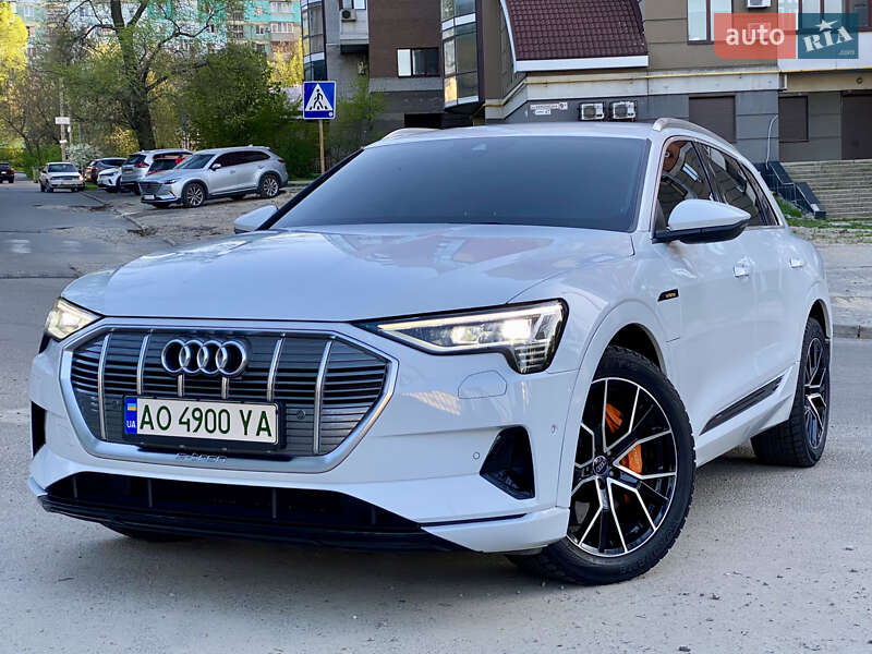 Позашляховик / Кросовер Audi e-tron 2020 в Дніпрі