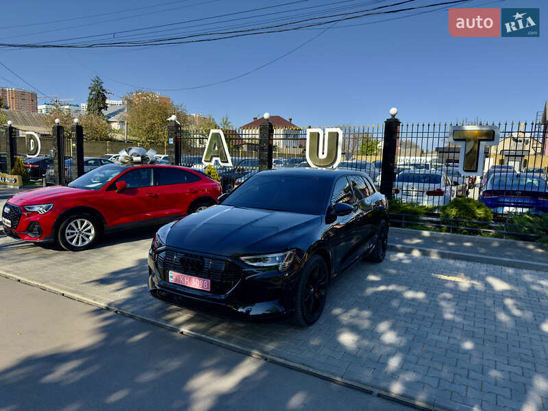 Внедорожник / Кроссовер Audi e-tron 2020 в Одессе
