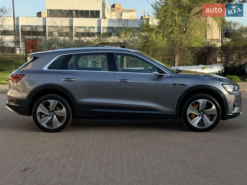 Внедорожник / Кроссовер Audi e-tron 2020 в Черкассах фото 4 Внедорожник / Кроссовер Audi e-tron 2020 в Черкассах