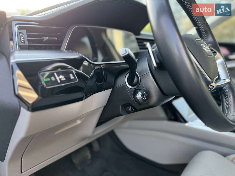 Внедорожник / Кроссовер Audi e-tron 2020 в Черкассах фото 17 Внедорожник / Кроссовер Audi e-tron 2020 в Черкассах