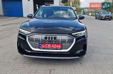 Внедорожник / Кроссовер Audi e-tron 2021 в 