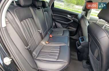 Внедорожник / Кроссовер Audi e-tron 2021 в 