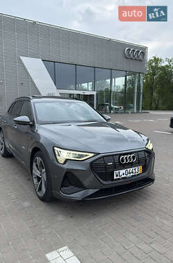 Позашляховик / Кросовер Audi e-tron 2021 в Львові