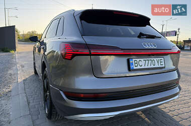 Внедорожник / Кроссовер Audi e-tron 2019 в 