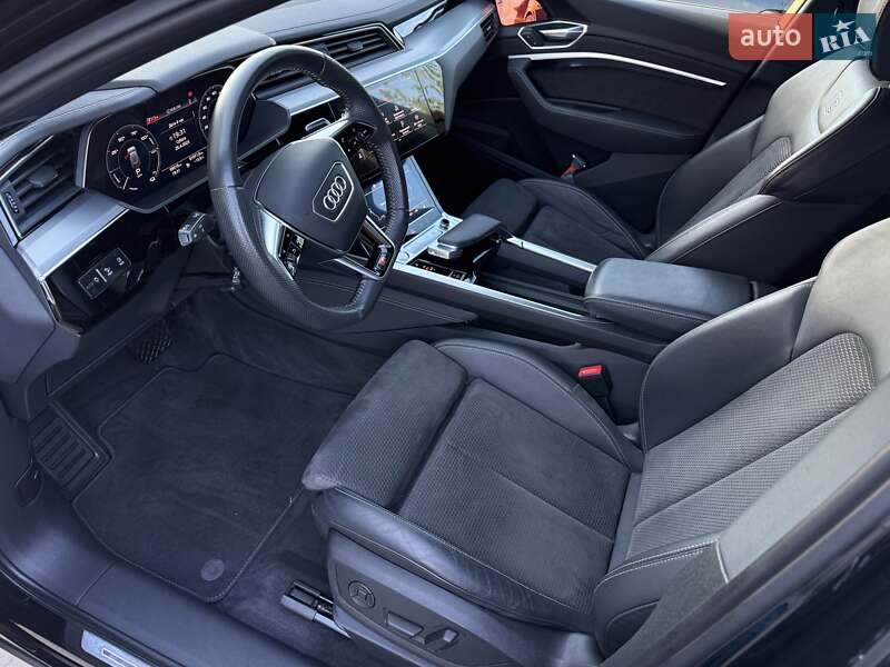 Позашляховик / Кросовер Audi e-tron 2019 в Коломиї