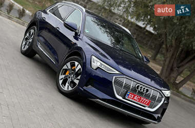 Внедорожник / Кроссовер Audi e-tron 2020 в 