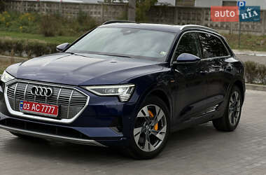 Внедорожник / Кроссовер Audi e-tron 2020 в 
