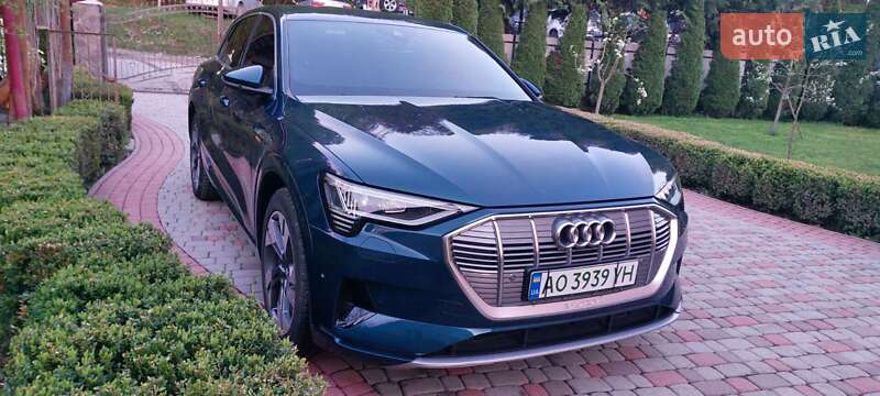 Внедорожник / Кроссовер Audi e-tron 2019 в Тячеве